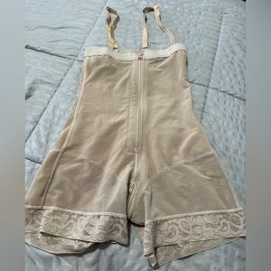 Faja Short M
